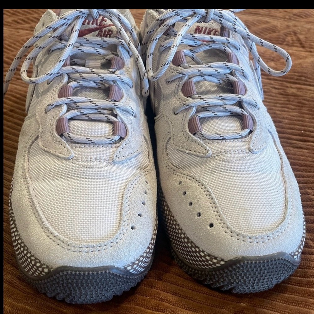 Nike light pink/ mauve suede Sneakers